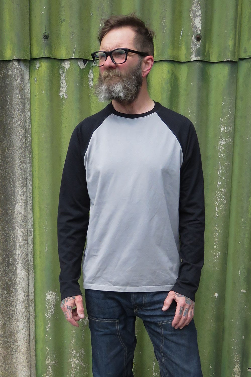Raglan Long Sleeve / Grey & Black