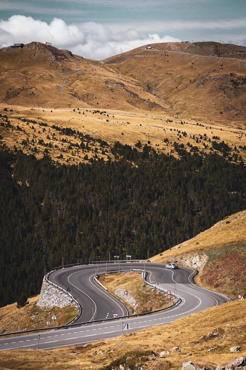 Hairpins in Andorra