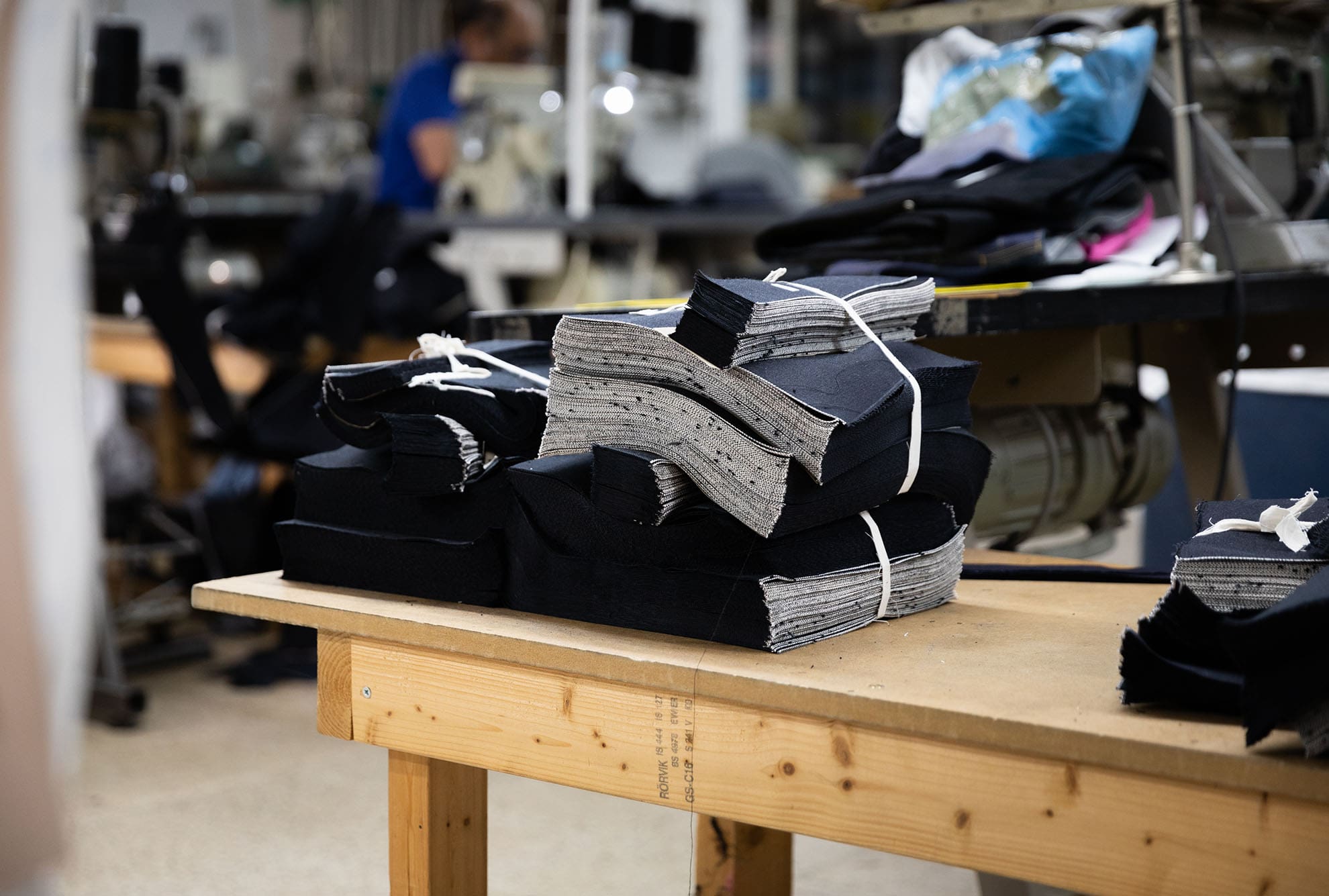 Billy Shorts / Navy Bedford Cord